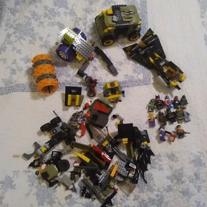 Lego Lot Minifigure Mixed  LEGO City DC Batman Joker Avengers & More - Picture 1 of 4