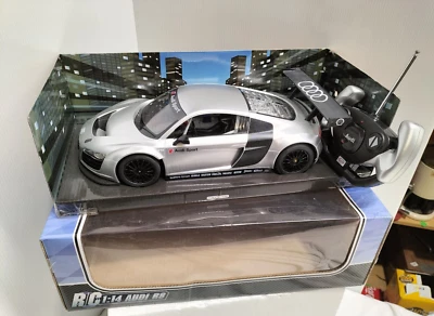 Remote Control 1:14 Audi R8 Tesco Rastar 1/14 Silver Audi R8 -unused -boxed -AF - Image 1 of 4