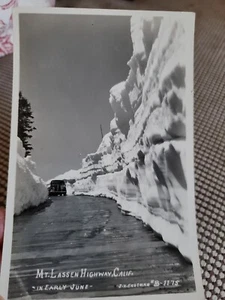 VINTAGE RPPC JUNE VIEW - OLD CAR SNOWBANK MT LASSEN HIGHWAY CALIFORNIA POST CARD - Picture 1 of 5
