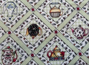 1/2 Yd Mary Engelbreit Quilt Stoff grün Teekanne Tasse Freundlichkeit Teekanne Quadrate - Bild 1 von 2