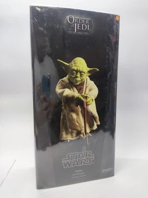 Sideshow Star Wars Order of Jedi Yoda Jedi Mentor 1/6 Figure - Image 1 of 2