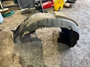 2015 VOLKSWAGEN PASSAT B8 PASSENGER SIDE FRONT WHEEL ARCH LINER SPLASH COMPLETE - Picture 1 of 6
