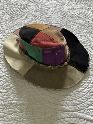Sombrero de Cuero Genuino Patchwork Hecho en México Multicolor Marca de Vaquero en el Interior Foto 1 de 4