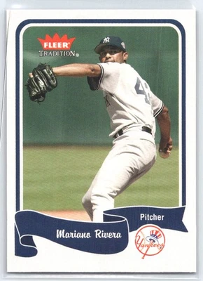 2004 Fleer Tradition Mariano Rivera #463 New York Yankees A-4 - Image 1 of 2