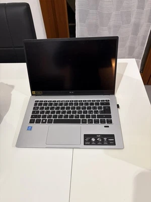 Acer Swift 1 Notebook ultra sottile | SF114-33 | Con Accessori, Borsa E Mouse - Immagine 1 di 4