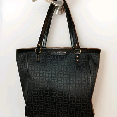 Bolso de hombro Tommy Hilfiger negro Foto 1 de 4