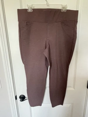 Torrid Pants Women’s Size 2R Pixie Stretch Pull on Cropped Ankle Pockets  - Image 1 of 3