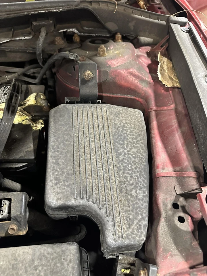 CAJA DE FUSIBLES MOTOR MAZDA CX5 13 14 15 16 17 18 19 20 21 22 23 Foto 1 de 1