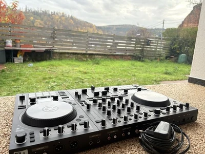 Native Instruments Traktor Kontrol S4 MK3 4Channel DJ Controller, Traktor Pro 3 #4 - Image 1 of 4