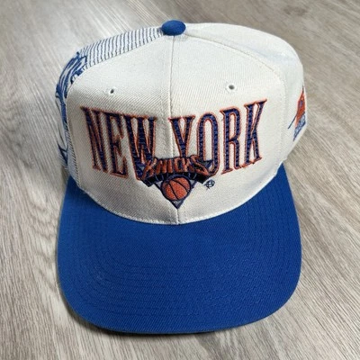 De colección Especialidades Deportivas New York Knicks Script Snapback Sombrero Blanco Lana NBA Foto 1 de 4