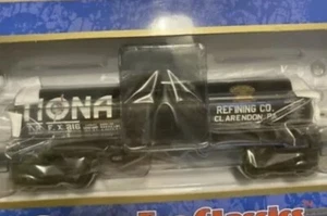 ATLAS O 3-RAIL TIONA REFINING CO (CLARENDON PENNSYLVANIA) 8,000 GALLON TANK CAR! - Picture 1 of 3