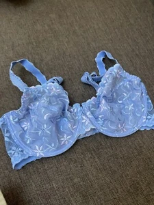 Triumph   Size us 36d  eu 80d it 3d Unpadded underwired violet   - Picture 1 of 7