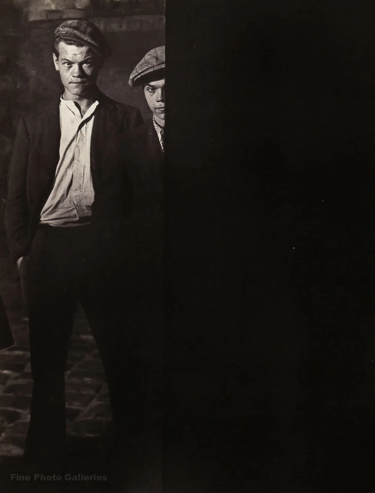 Arte fotográfica duotone 1932/76 vintage BRASSAI Paris Gangsters Big Albert Gang 12x16 - Imagem 1 de 1