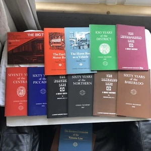 Eleven Vintage London Transport Booklets - Picture 1 of 4