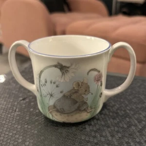 Elizabethan Fine Bone China Mr. Mouse Hand Decorated Child's Cup Mug England A75 - Picture 1 of 4