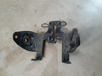 Yamaha XS 360 XS360 XS400 1977 OEM soporte de faros luz principal montaje de lámpara Foto 1 de 2