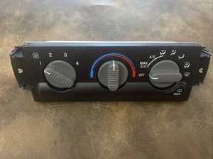 2001 CHEVY BLAZER TEMPERATURE CLIMATE CONTROL SWITCH 16250535 (P8266) - Picture 1 of 12