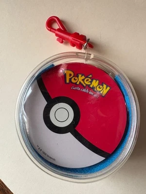 Pokemon Rummy Juego de Cartas Cartas Cartas Redondas Y Estuche 1999 Buen Estado Limpio Foto 1 de 4