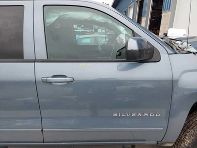Used Front Right Door Assembly Front fits: 2016 Chevrolet Silverado 1500 pickup — 第 1/4 张图片