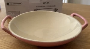 Le Creuset Stoneware Wok Dish Pink - Picture 1 of 7