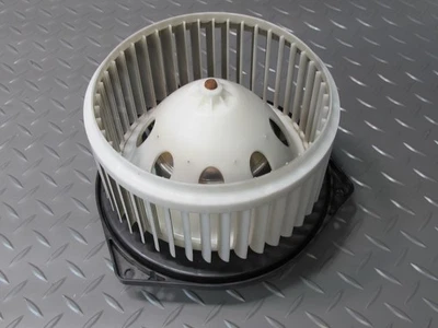 10-20 NISSAN 370Z Z34 A/C НАГРЕВАТЕЛЬ ВЕНТИЛЯТОР ДВИГАТЕЛЯ ВЕНТИЛЯТОРА 272V0-AM61A OEM - Изображение 1 из 4