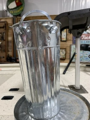 Florero de hojalata galvanizado de 15" de alto Foto 1 de 3