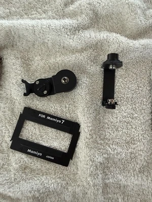 Mamiya 7 35mm Panoramic Adaptor with Mask and Extra Take-Up Reel - Image 1 of 4