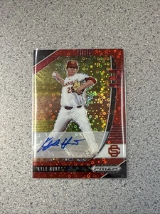 2020 Prizm Draft Picks Kyle Hurt Red Disco Auto /99 - Picture 1 of 2