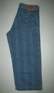 Womens Levi's Jean Capris. Size 10 Blue Print. 22 1/2" Inseam. 100% Cotton. - Picture 1 of 3
