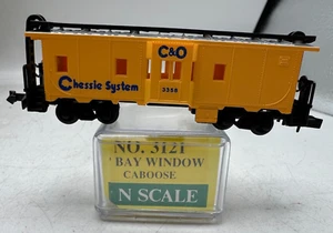 Model Power N Scale Train 3121 C&O Chessie System 3358 Bay Window Caboose - Picture 1 of 6