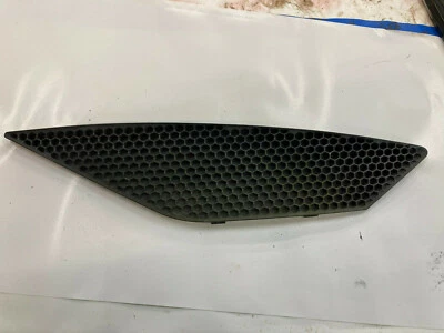 2010 SEADOO GTX is 215 S 155 right TRIM COVER OEM 291002709 rxt — 第 1/2 张图片