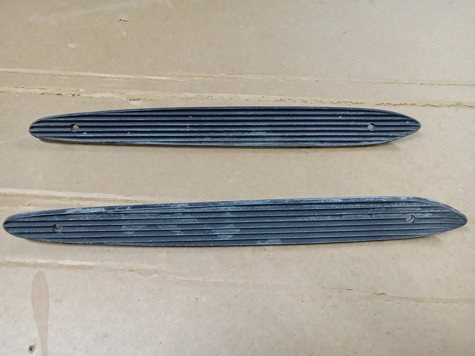 Mopar Plymouth Barracuda Cuda Bulge Hood Scoop Scoup Inserts E Body - Image 1 of 4