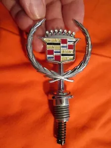 Cadillac Hood Ornamento de 1980-1990: Nuevo-Antiguo-Stock: QUEDA POCO EN ESTOS - Imagen 1 de 3