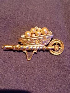 Rhinestone & Pearl Wheelbarrow Brooch Pin - Picture 1 of 3