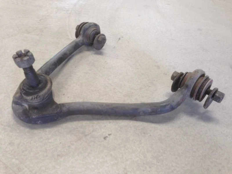 89 - 95 96 97 98 99 00 CHEVY 3500 PICKUP BRAZO DE CONTROL SUPERIOR DELANTERO DERECHO, 4X2, 118K! Foto 1 de 4