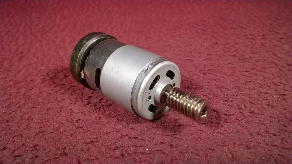 #2 WEAVER #301 GP38-2 LOCOMOTIVA DIESEL - MOTOR VOLANTE DE AÇO - ENGRENAGEM DE LATÃO - Imagem 1 de 4