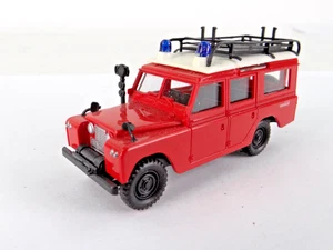 Roco 1359 Land Rover Station Feuerwehr Rosenbauer, HO, 1:87  * kl. Mängel lesen - Picture 1 of 8