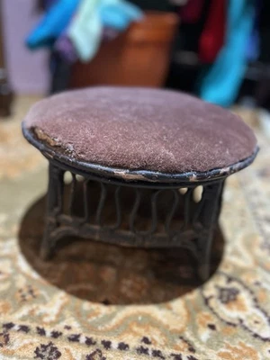 Старинный деревянный и латунный табурет для ног в стиле ар-деко османский коричневый  - Изображение 1 из 4