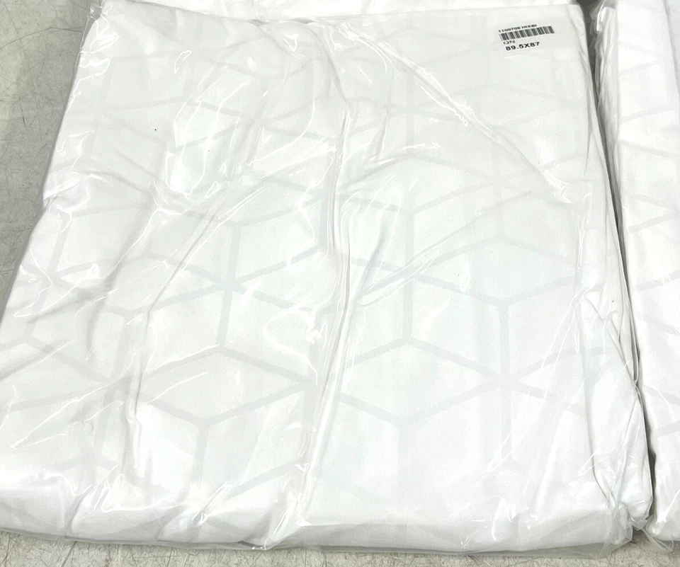 Funda nórdica jacquard IHG Valley Forge LUXURY Queen 89,5" x 87" BLANCA Foto 1 de 3