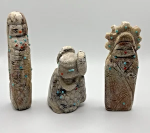 Juego de 3 muñecas Kachina de piedra tallada Zuni con incrustación de turquesa firmadas casi nuevas arte - Imagen 1 de 24