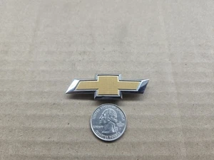 Chevy OEM 2 3/8" Horn Button Steering Wheel Bowtie Emblem Badge Logo 2426328 - Bild 1 von 4