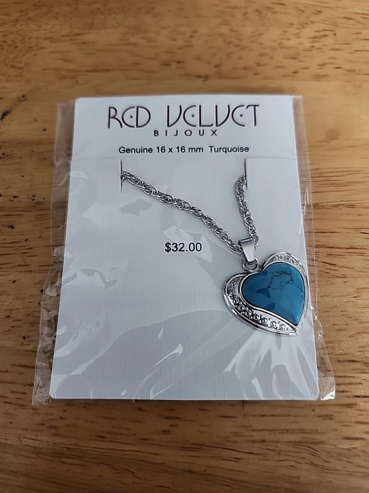 Collar Colgante Corazón Turquesa Bisutería Terciopelo Rojo Genuino 16 X 16 MM Tono Plateado Foto 1 de 1