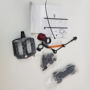 2 Bike Pedals (4.5x4x1 in) Kit w Reflectors Accessories Black Yellow Reflect - Picture 1 of 11