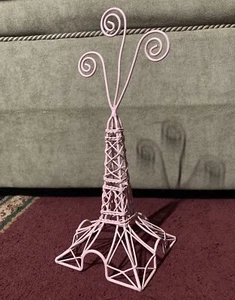 Pink Eiffel Tower Table Decoration - Picture 1 of 5