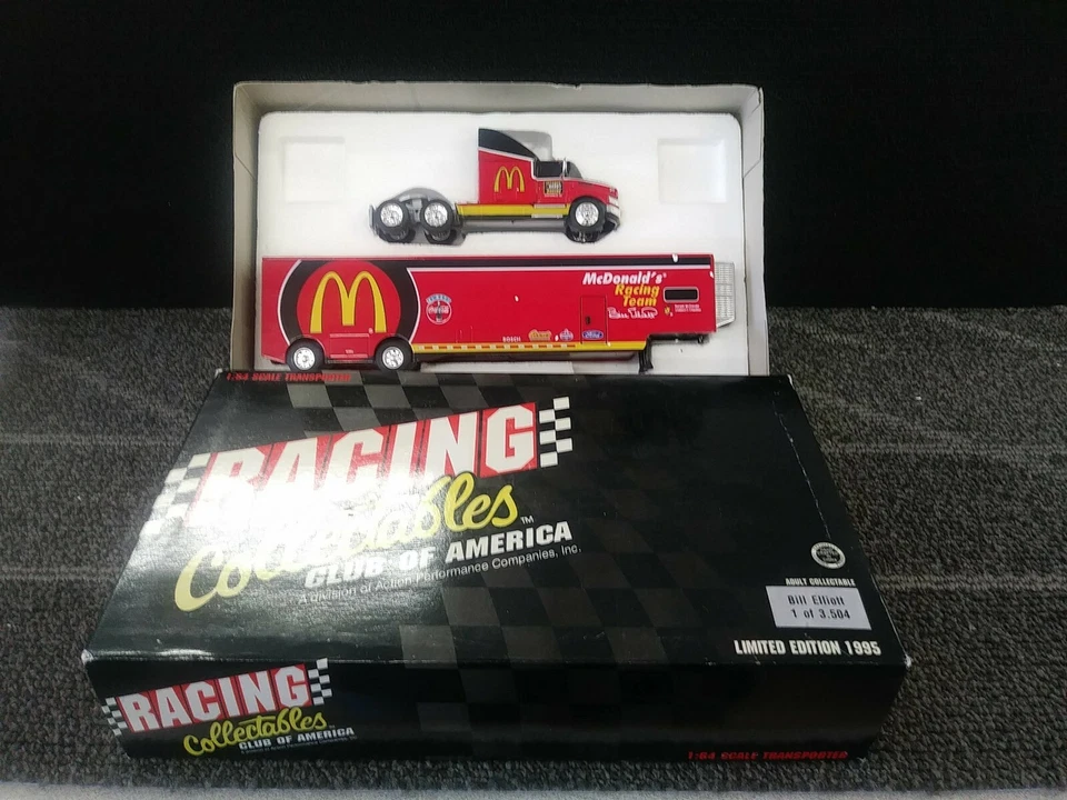 Transportador diecast Bill Elliot de carreras coleccionables escala 1:64 Foto 1 de 1