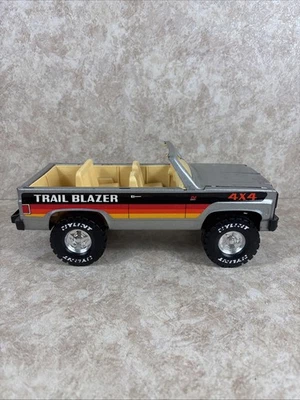 复古 Nylint Chevy Trail Blazer 4x4 银色黑色 1970 年代 13 英寸。 — 第 1/4 张图片