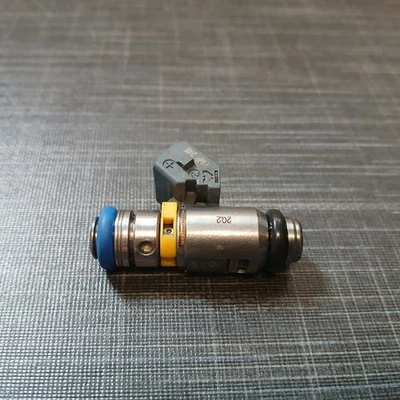 Iniettore Iniettore 1.4 Jeep Compass 55258685 IWP246 - Immagine 1 di 4