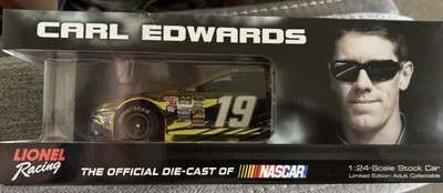 Carl Edwards #19 Stanley 2015 Camry COLOR CROMO escala 1:24 ação - Imagem 1 de 3