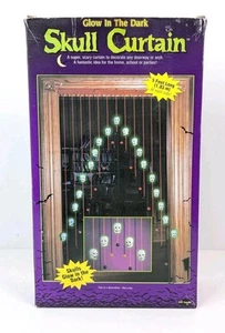 Fun World 5' Halloween Black Light Glow In Dark Beaded Skull Curtain Open Box - Picture 1 of 24