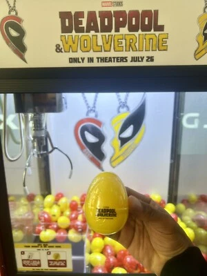 Colar Deadpool & Wolverine "Melhores Amigos" da Máquina de Garra! Oficial! NOVO! - Imagem 1 de 4